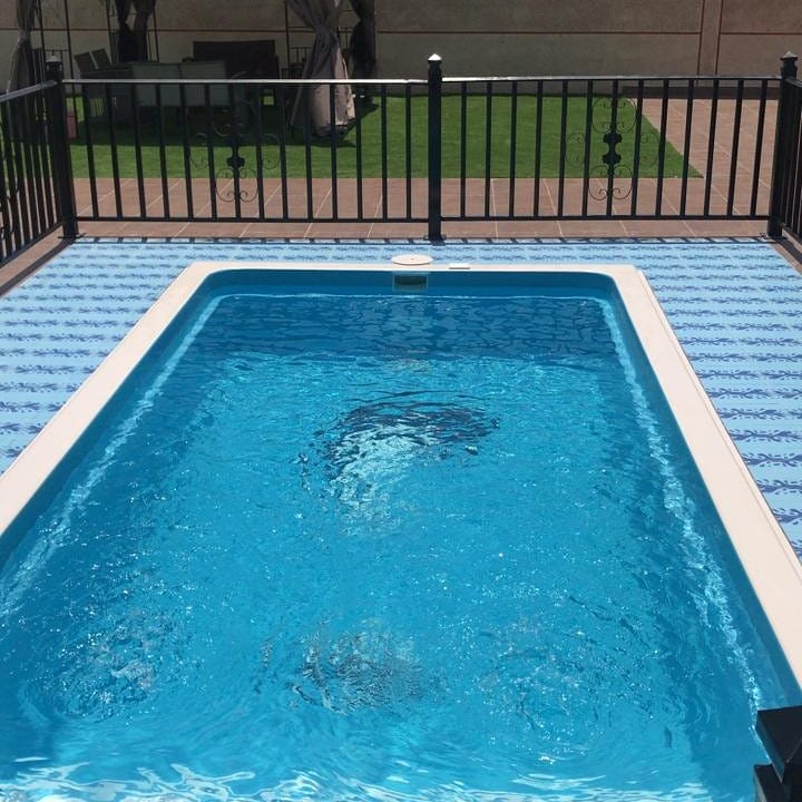 مسبح فى الشارقة