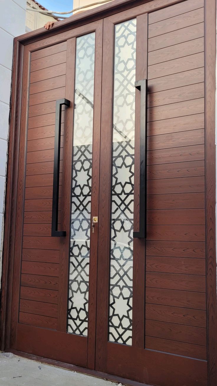 تركيب أبواب المنيوم وخشب