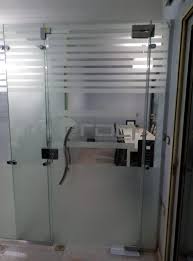 تركيب بارتشنات زجاج فى الشارقة