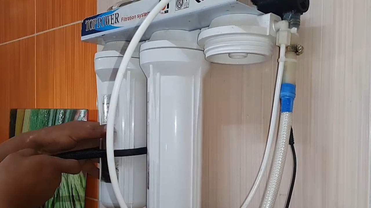 صيانة وتركيب فلاتر مياه فى الشارقة | 3 أخطاء شائعة بعد التركيب تؤثر على الطعم 24 تركيب فلاتر مياه