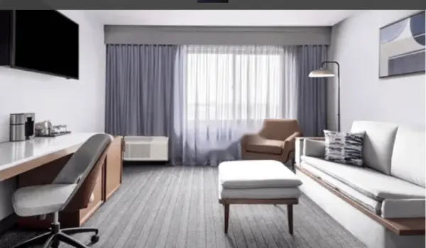 الفرق بين MDF والخشب الطبيعي: أيهما تختار لمشروعك | شركة مكه 0547242565